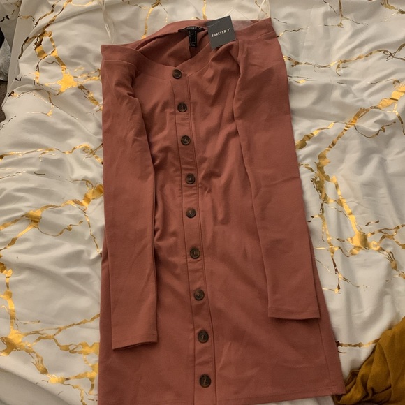 Pink forever 21 dress never been been used with tags - Picture 2 of 2